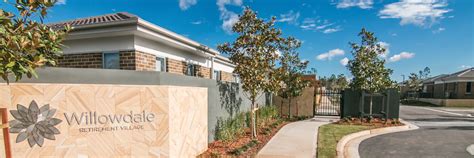 stockland the willows retirement village.